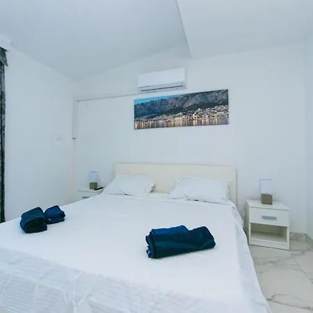 Kata Apartment